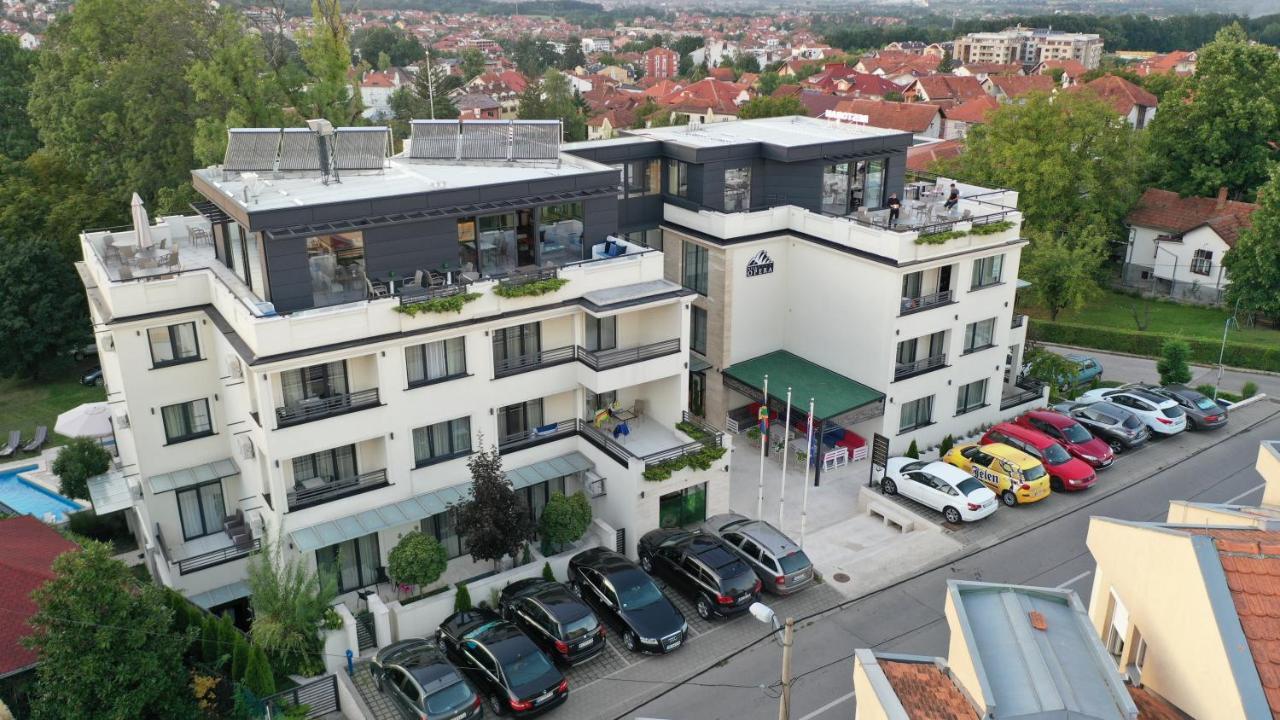 维拉歌剧酒店 Vrnjačka Banja 外观 照片